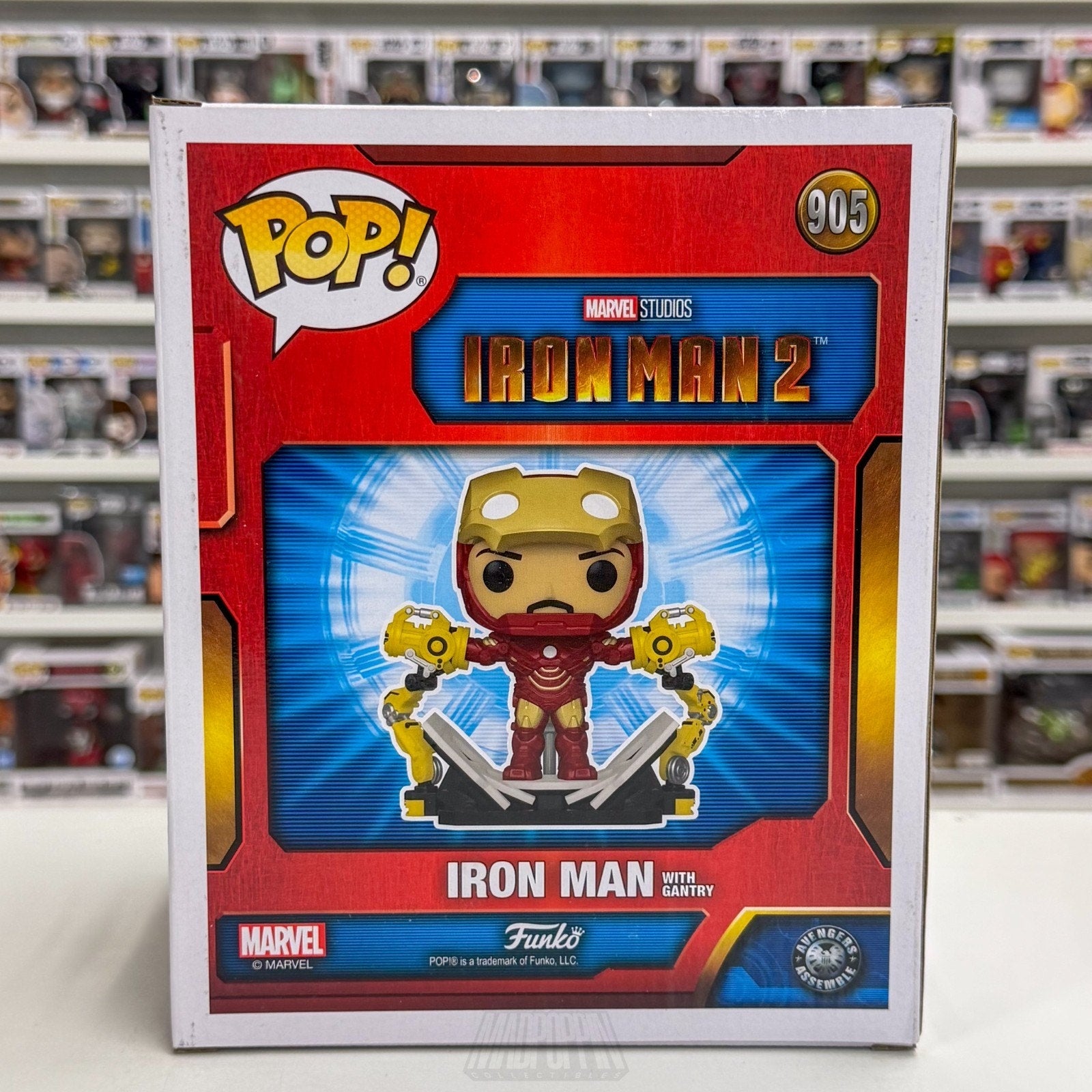 Funko Pop Marvel Iron Man w/Gantry GLow PX 905 MCU Superhero Deluxe Vinyl Figure