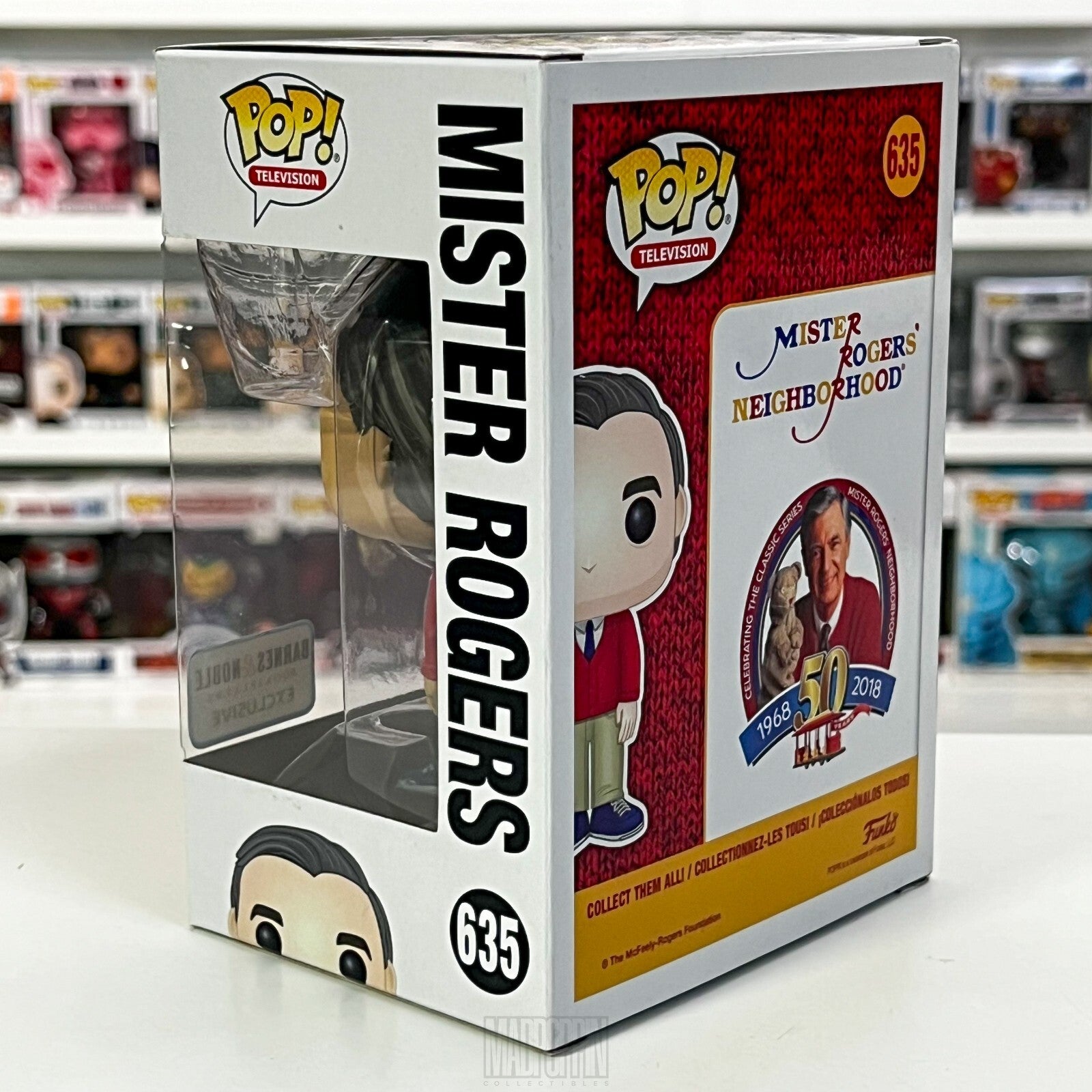 Funko Pop TV Mister Rogers Neighborhood w/Puppet Barnes & Noble Red Sweater 635