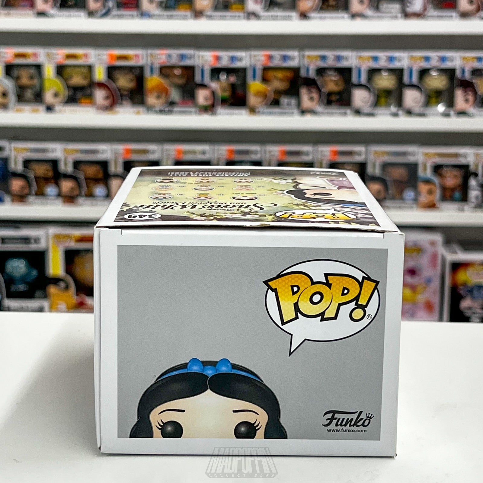 Funko Pop Disney Snow White 349 Toys R Us Exclusive Vinyl Figure New Collectible