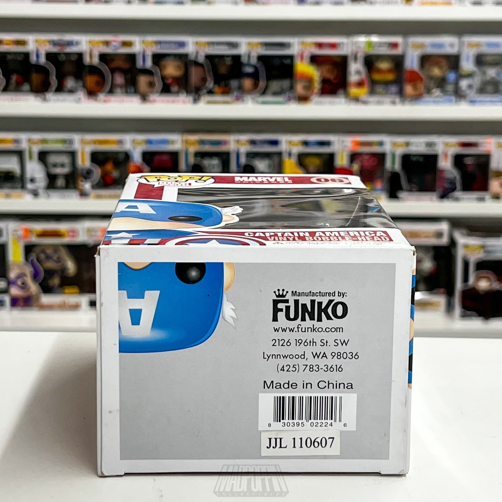 Funko Pop Marvel Universe Captain America Bobblehead 06 Original Hang Tag 2011