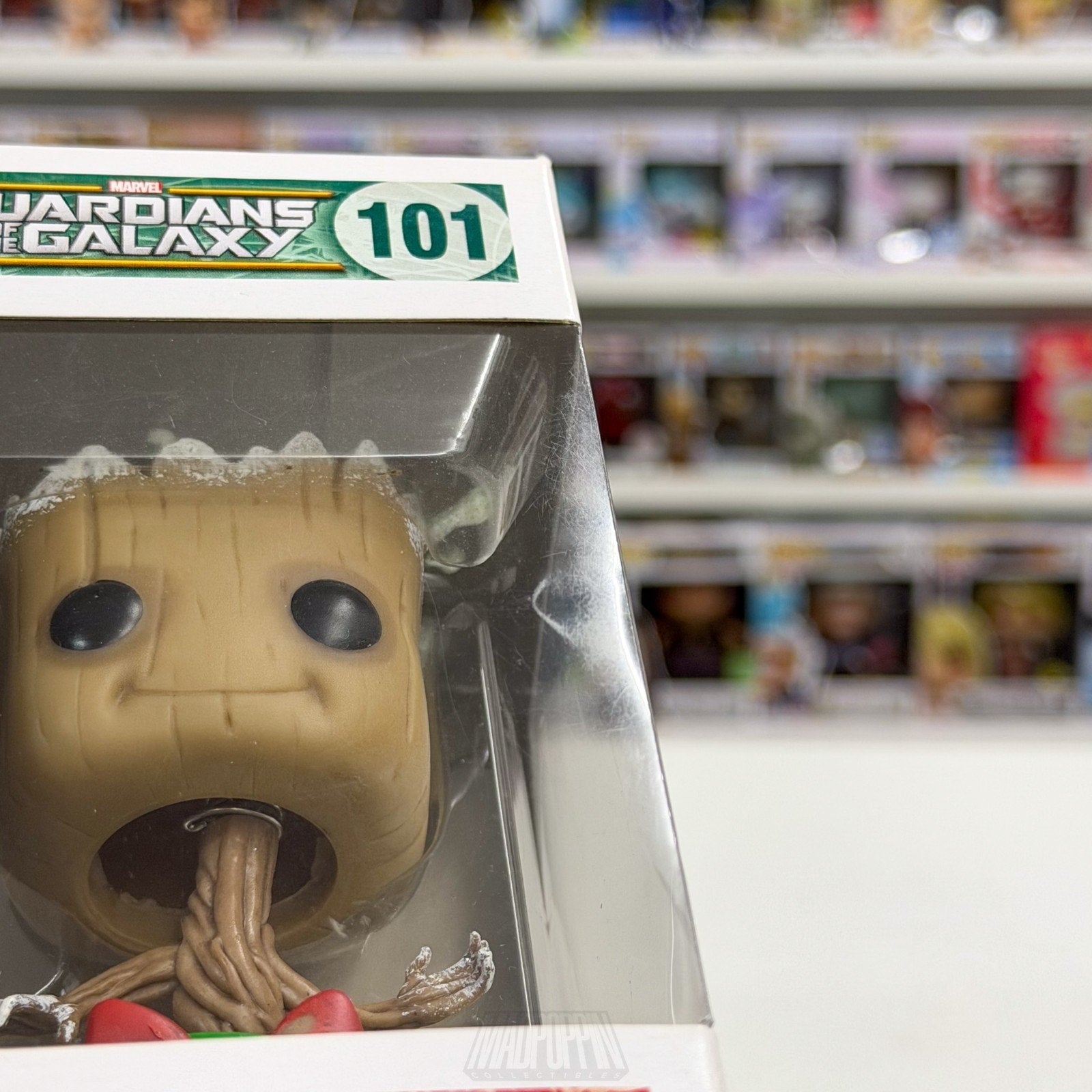 Funko Pop Marvel Guardians of the Galaxy Holiday Dancing Groot 101 Vinyl Figure