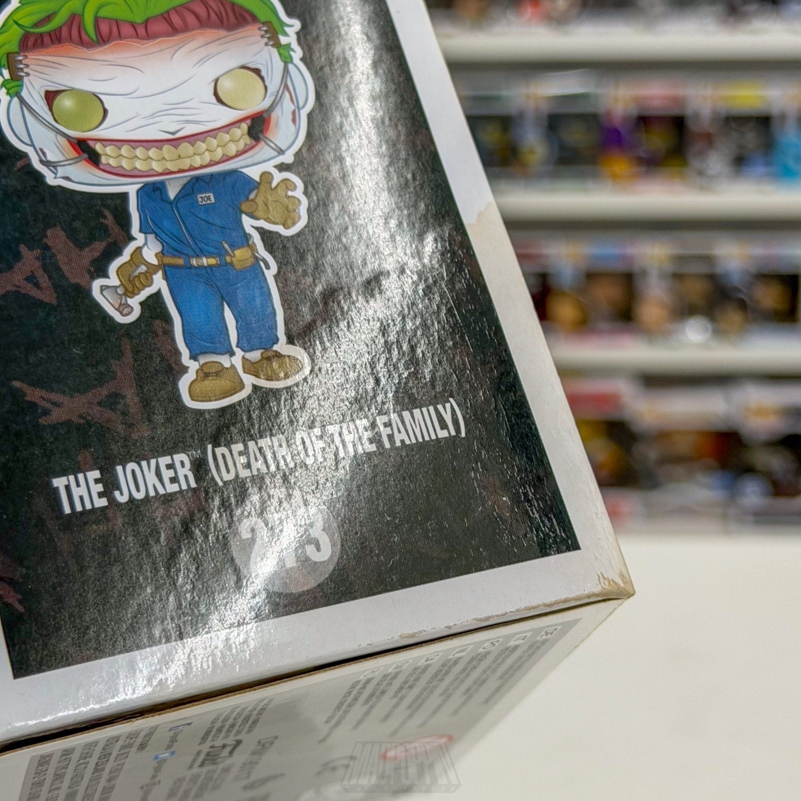 Funko Pop DC Super Heroes The Joker Death of the Family Hot Topic 273 Toy Figure
