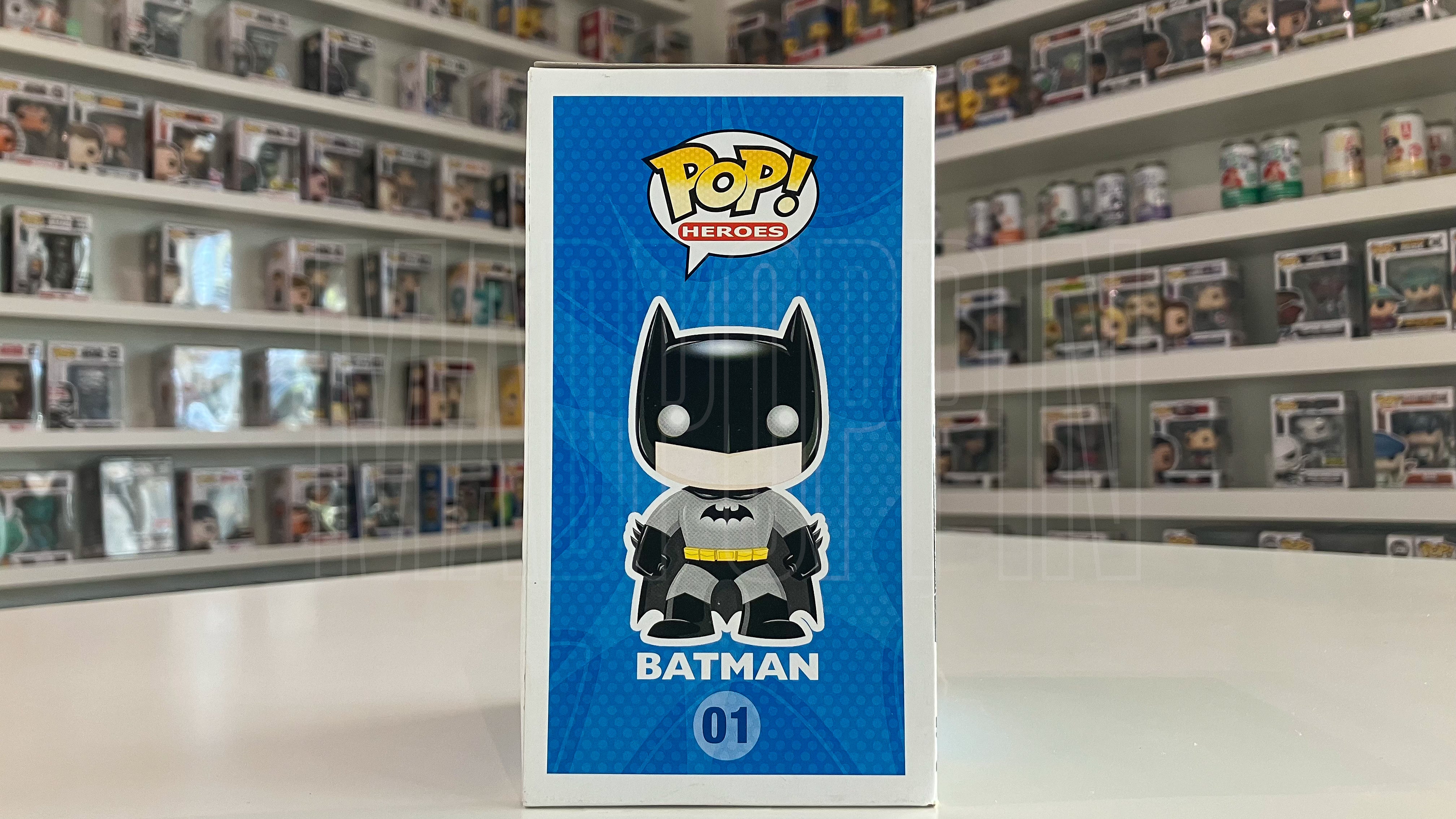 Funko Pop DC Universe Batman Yellow Symbol Error Vaulted 01