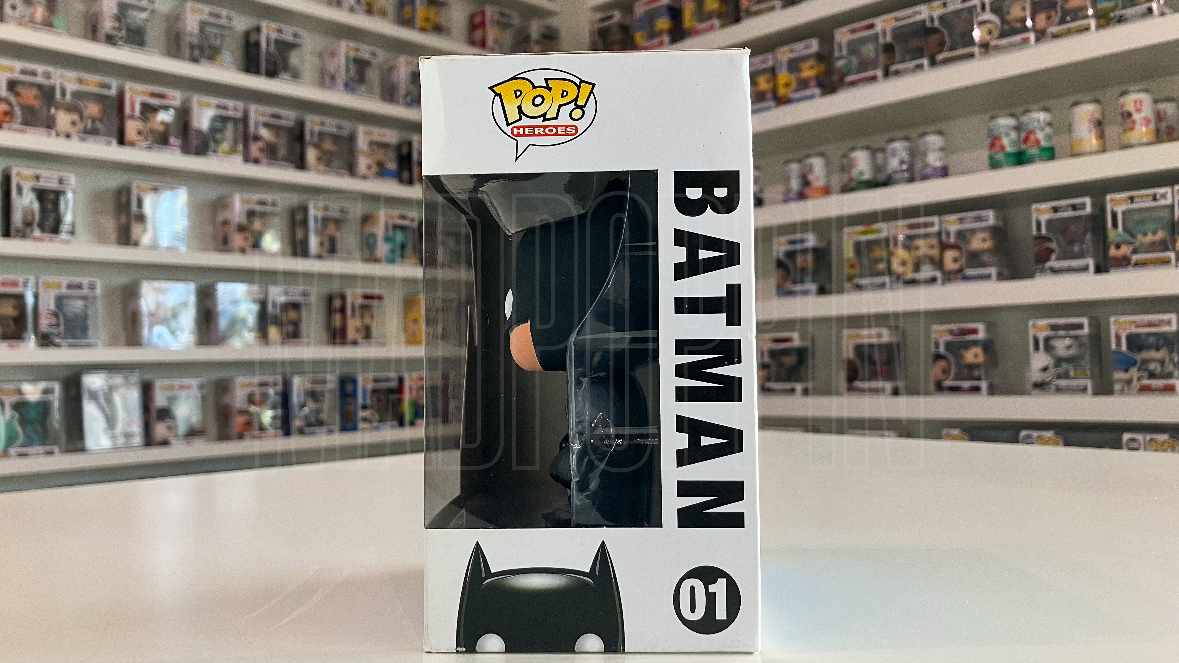 Funko Pop DC Universe Batman Yellow Symbol Error Vaulted 01