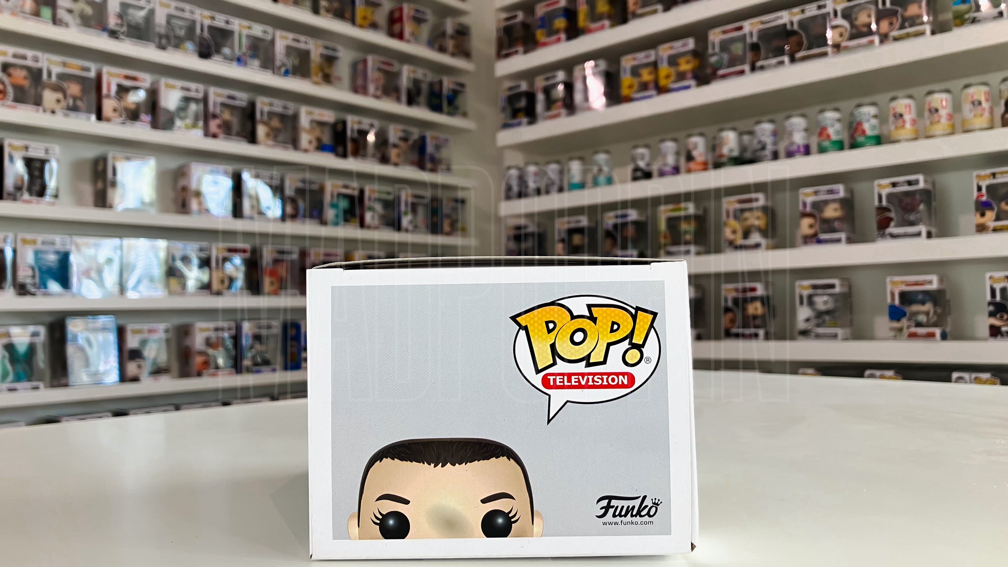 Funko Pop TV Netflix Original Series Stranger Things Eleven w/ Eggos Vaulted 421