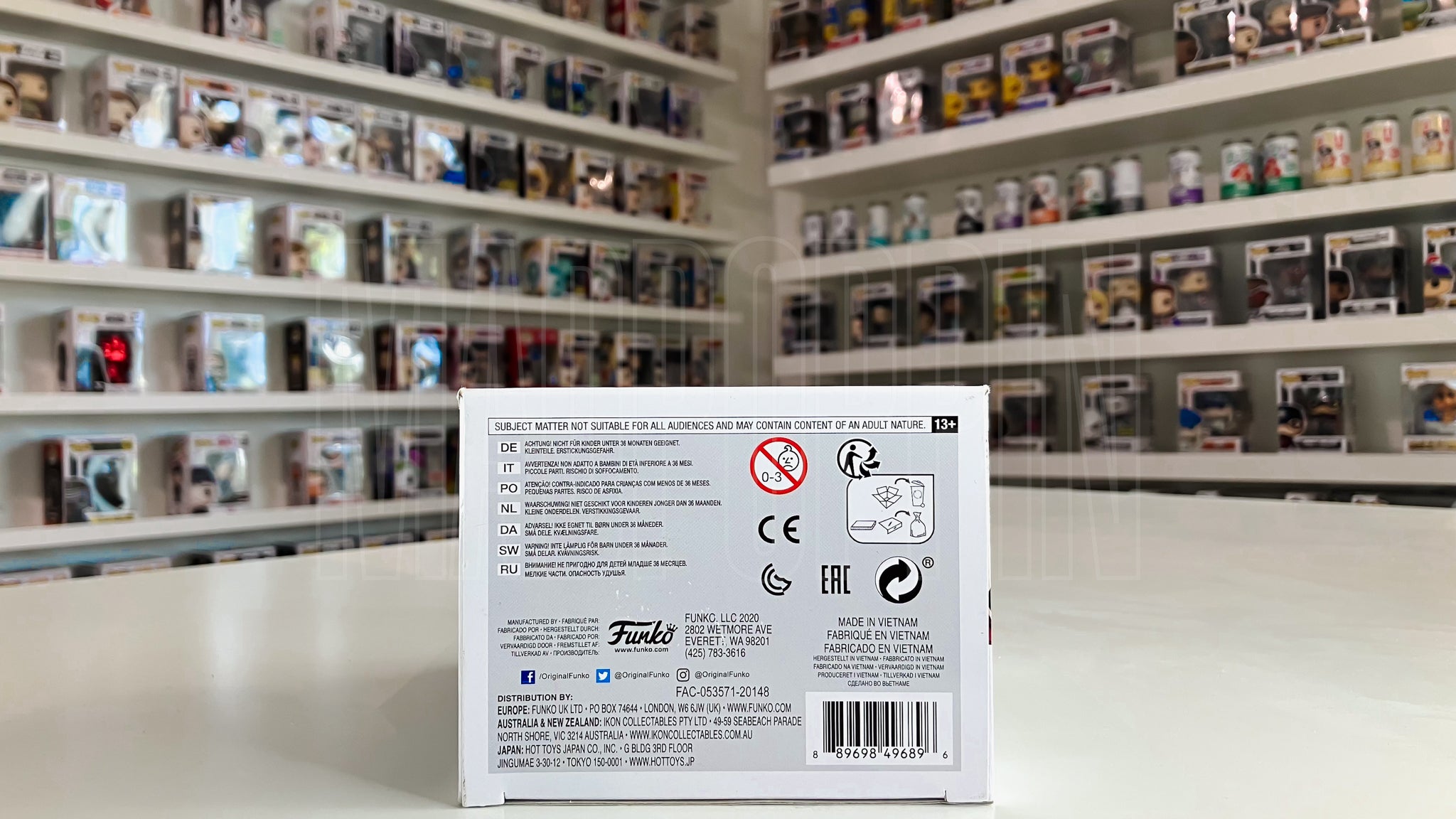 Funko Pop Marvel Magneto Levitating X-Men Walmart Exclusive 488