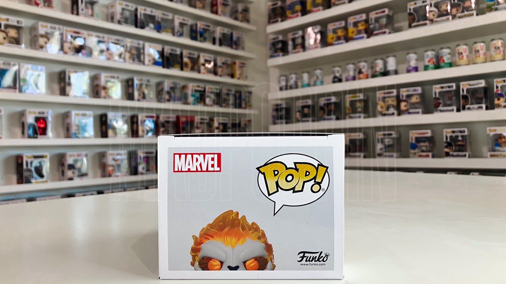 Funko Pop Marvel Infinity Warps Ghost Panther w/ Chain Glow Insider Club GameStop 863