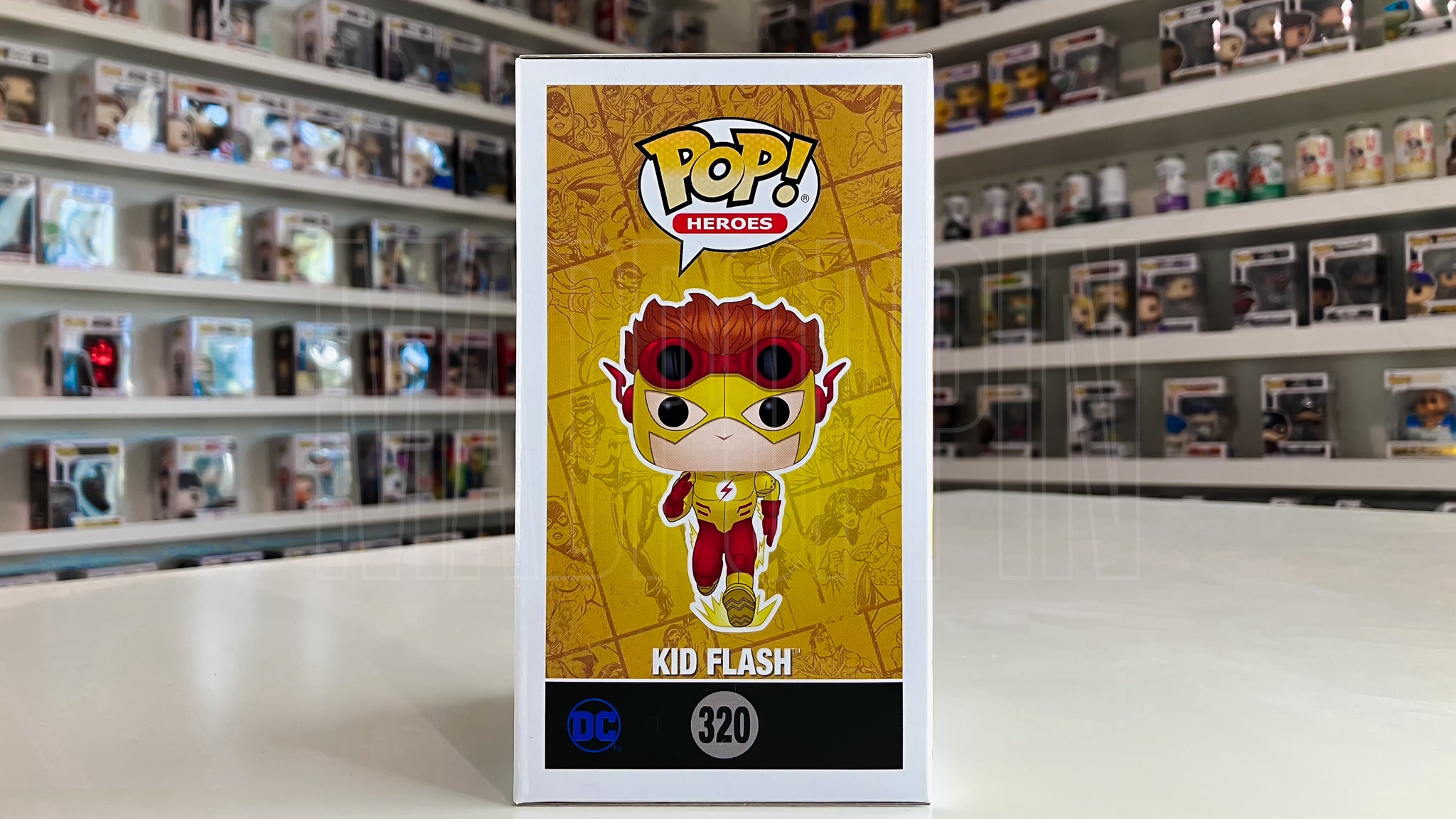 Funko Pop DC Super Heroes Kid Flash Young Justice Hot Topic Exclusive 320