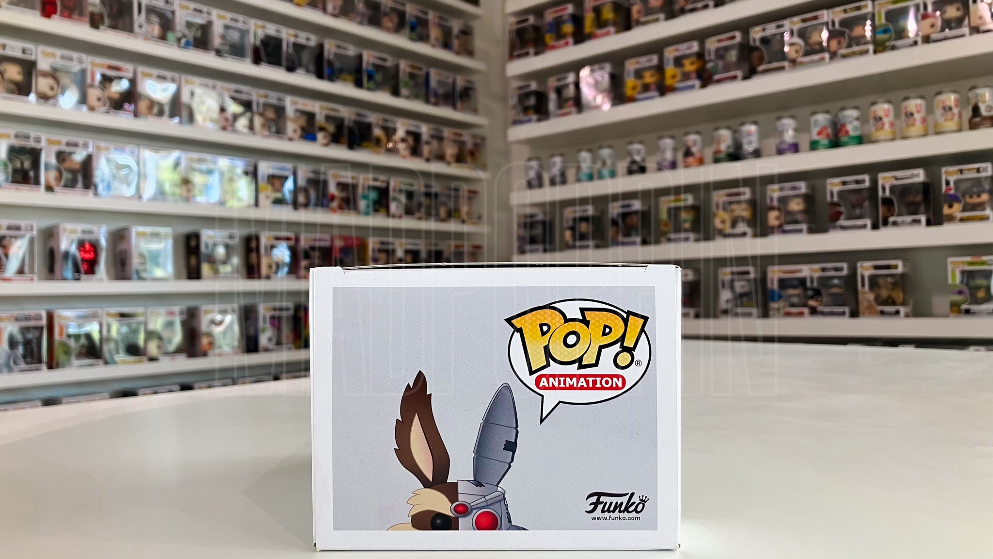 Funko Pop DC x Looney Tunes Animation Wile E. Coyote as Cyborg FYE Exclusive 866