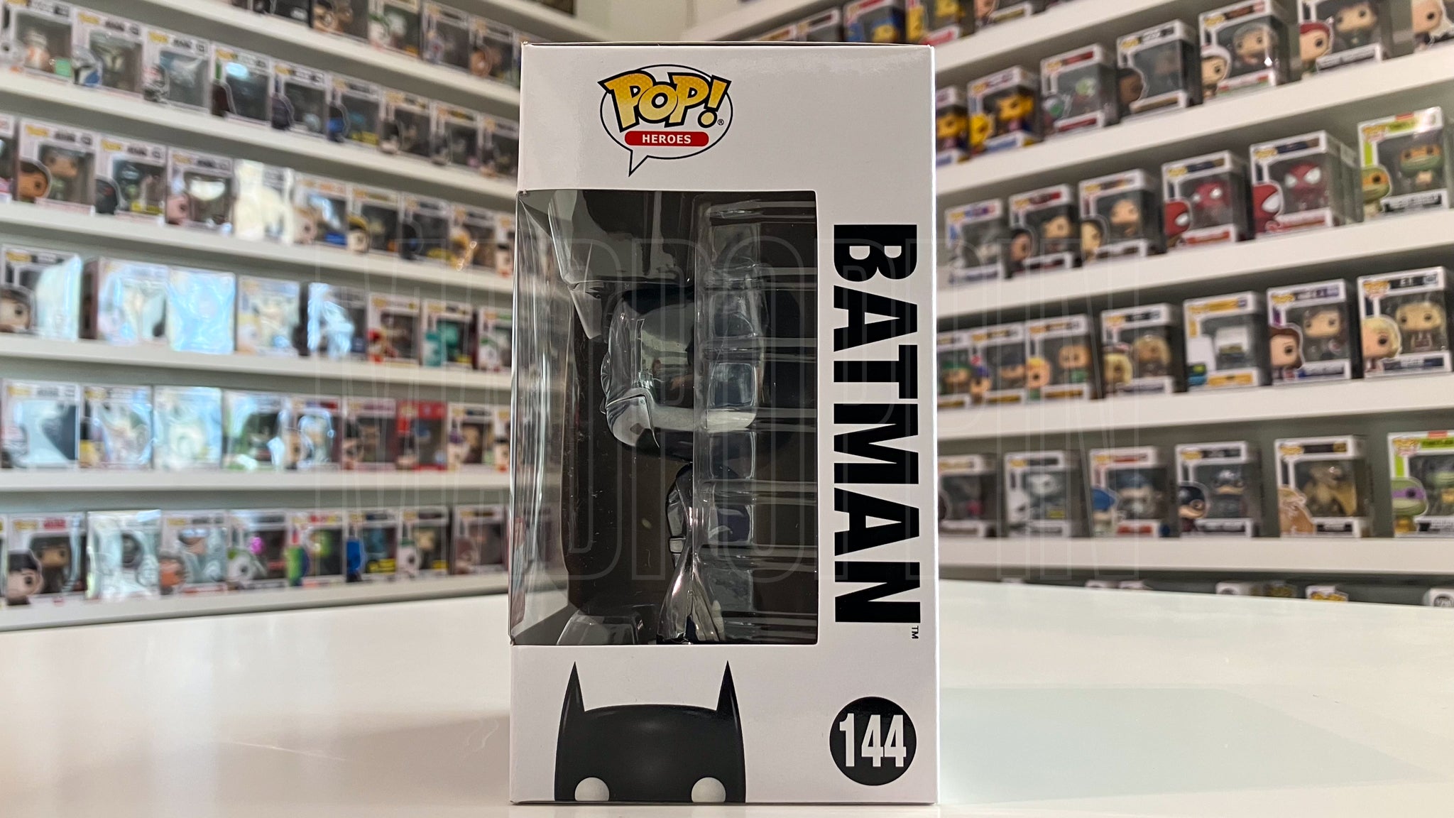 Funko Pop Heroes DC Super Heroes Black Chrome Batman NYCC Exclusive 144