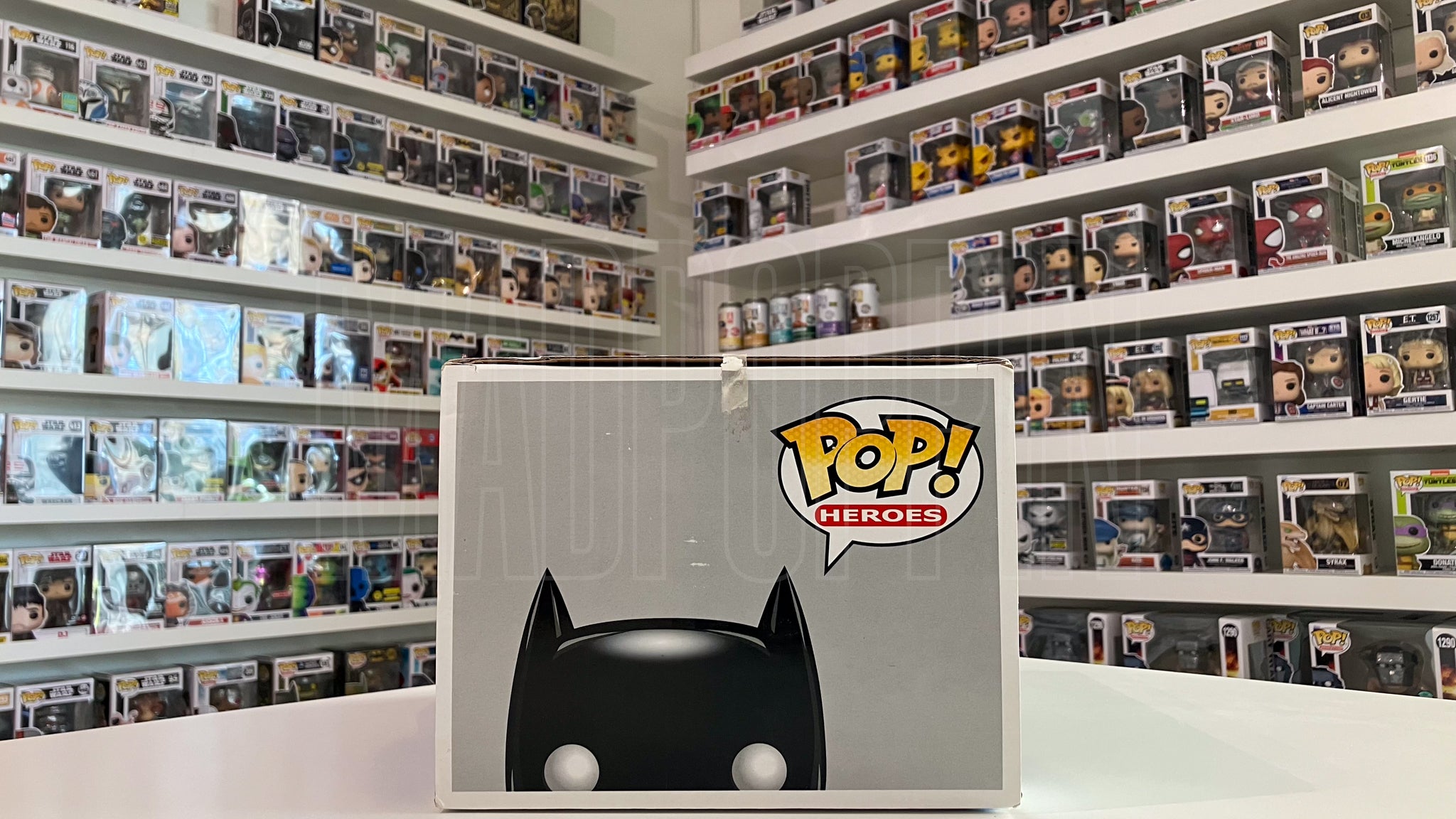 Funko Pop Heroes DC Universe Batman Black Giant 9 Inch Vaulted