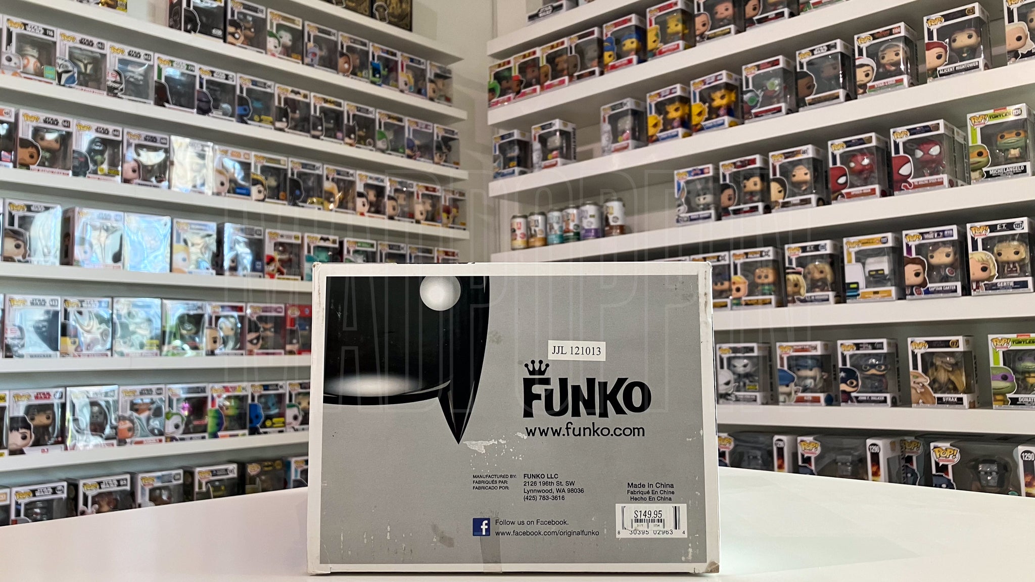 Funko Pop Heroes DC Universe Batman Black Giant 9 Inch Vaulted