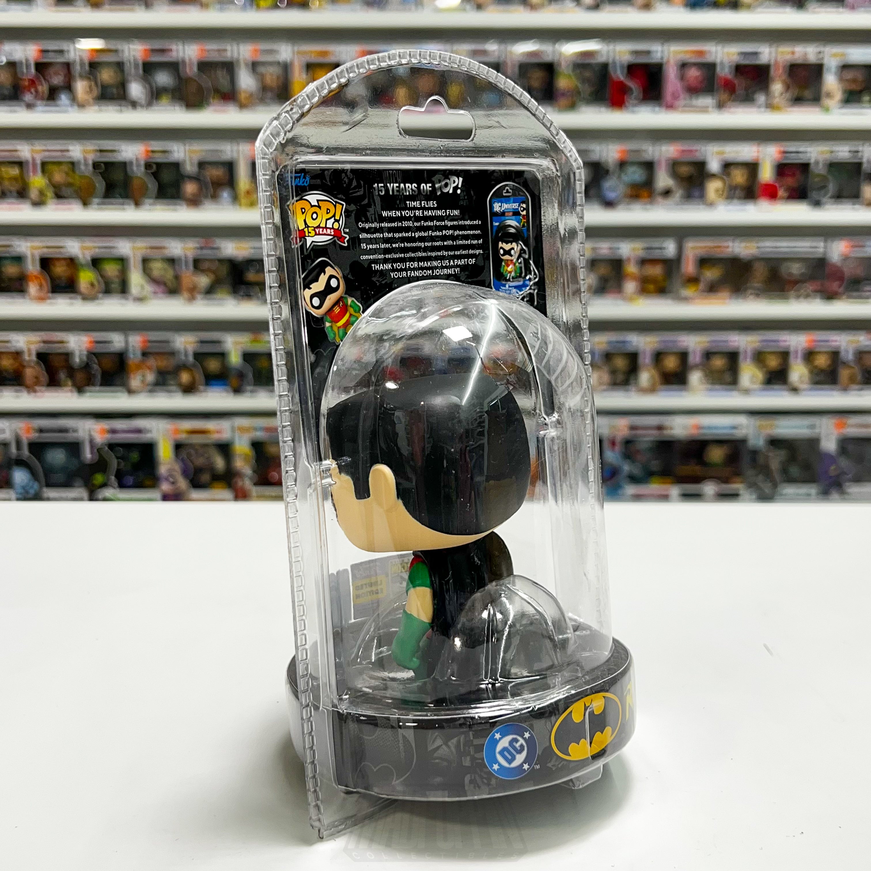 Funko Pop DC Heroes Robin Clamshell SDCC 2025 Exclusive LE 2010 Pcs Boy Wonder
