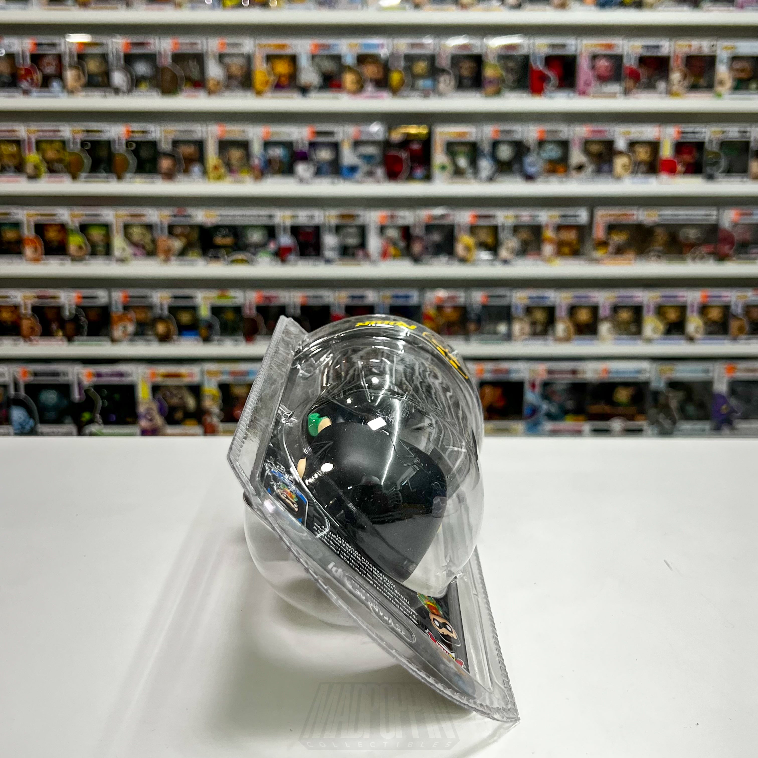 Funko Pop DC Heroes Robin Clamshell SDCC 2025 Exclusive LE 2010 Pcs Boy Wonder