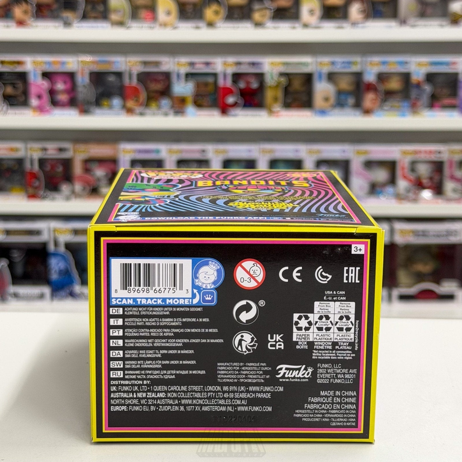 Funko Pop Fundays Blacklight Battle Bandits Glow SE 500 PCS Raccoon Vinyl Figure