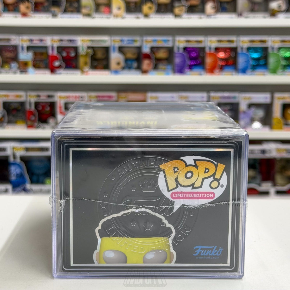 Funko Pop Invincible Floating 2452 SDCC 2026 LE 2000 Figure OFFICIAL CON STICKER