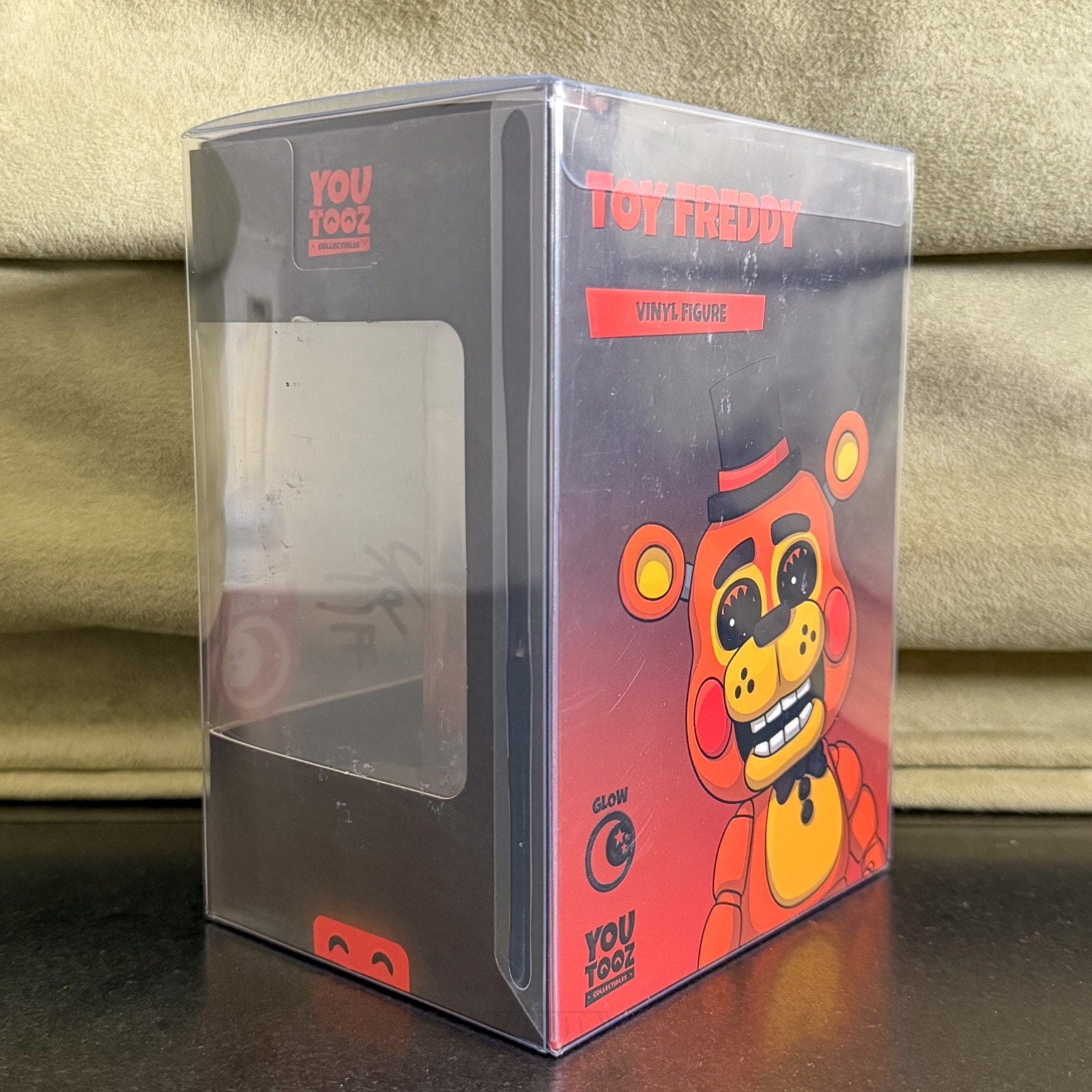 Youtooz Five Nights at Freddys Toy Glow IT'SUGAR SDCC 2026 Signed Kellen Goff