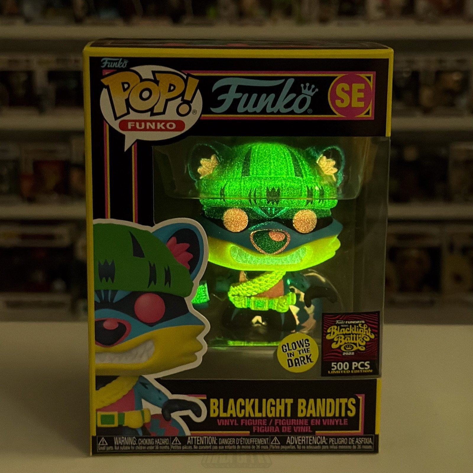 Funko Pop Fundays Blacklight Battle Bandits Glow SE 500 PCS Raccoon Vinyl Figure