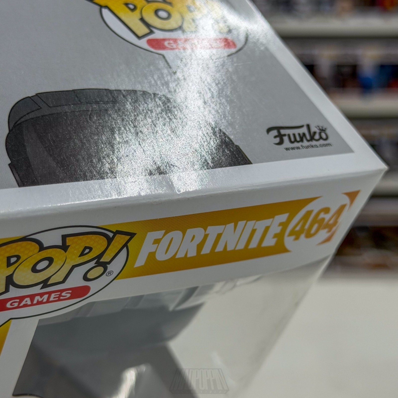 Funko Pop Games Fortnite Dark Vanguard Glow 464 Survival Battle Royale Figure