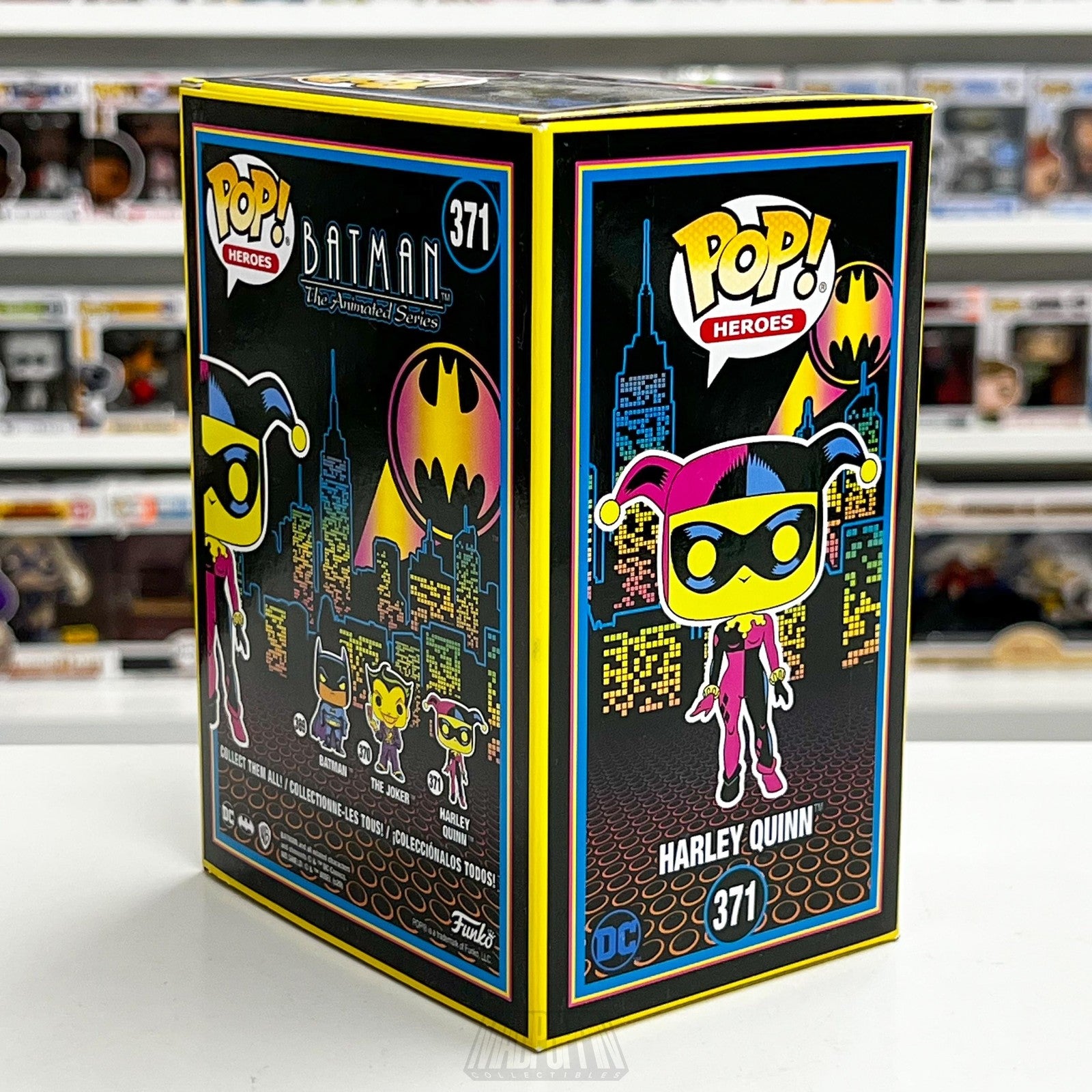 Funko Pop Harley Quinn 371 Batman Animated Black Light Glow Hot Topic Exclusive