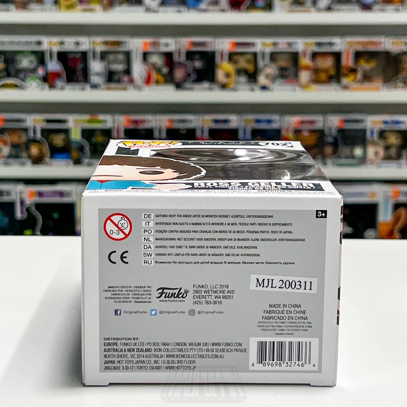 Funko Pop Television FRIENDS Ross Gellar 702 80s Hair Comedy Show Sitcom 90s NIB7