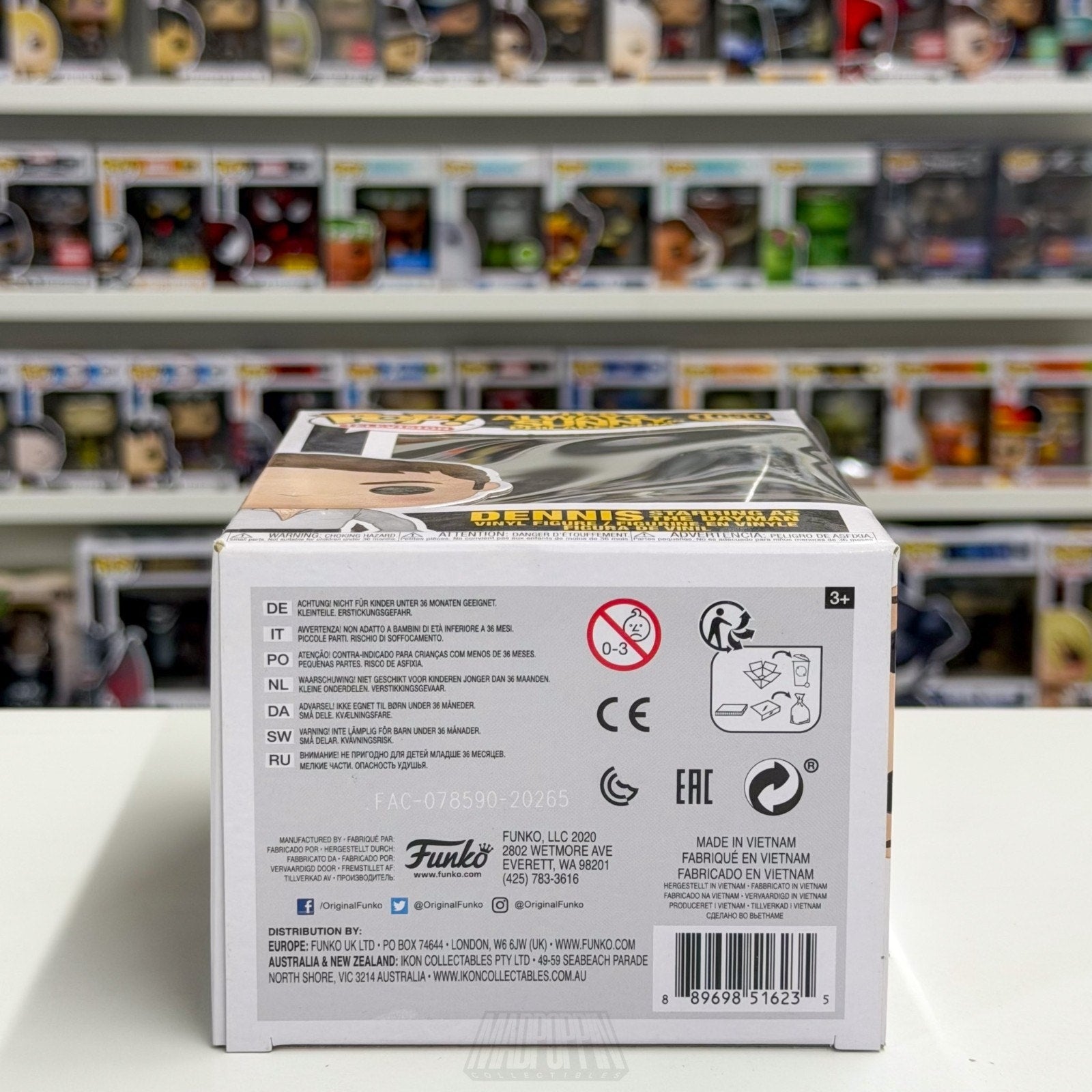 Funko Pop TV It's Always Sunny Philadelphia Dennis as Dayman 1050 Vinyl Figure