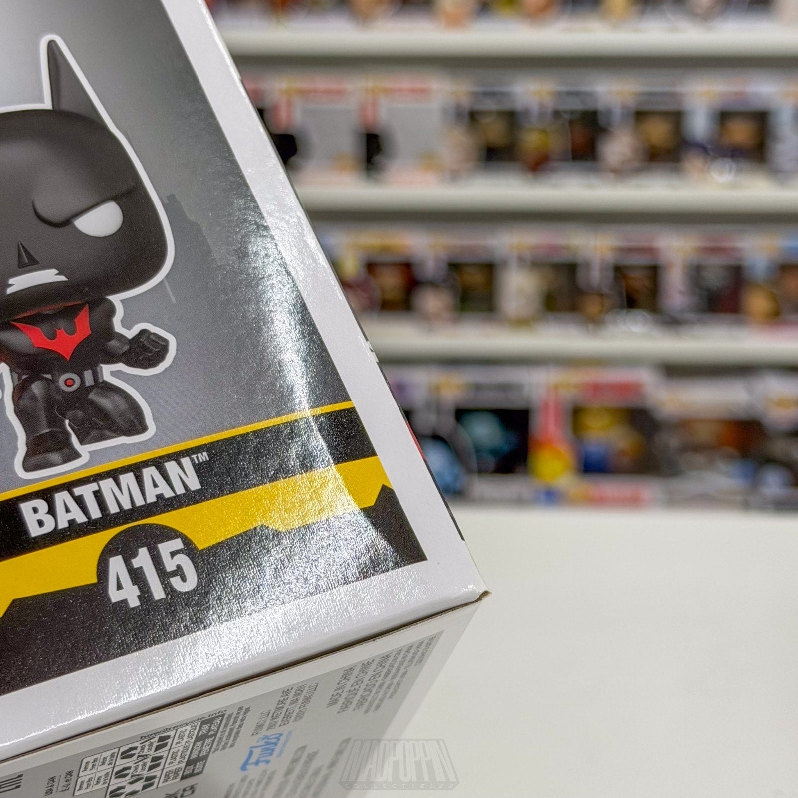 Funko Pop DC Super Heroes Batman Beyond Crouching Funko.com 415 Toy Vinyl Figure