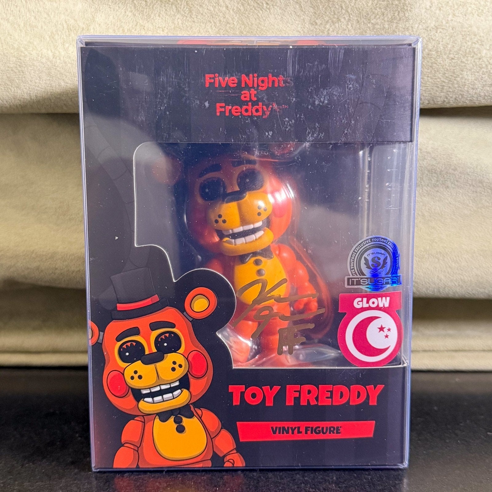 Youtooz Five Nights at Freddys Toy Glow IT'SUGAR SDCC 2026 Signed Kellen Goff