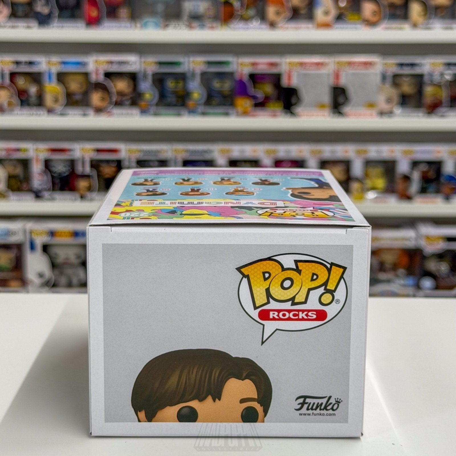 Funko Pop Rocks BTS Dynamite Suga 220 Yoon-gi Boy Band Korean K-Pop Toy Figure