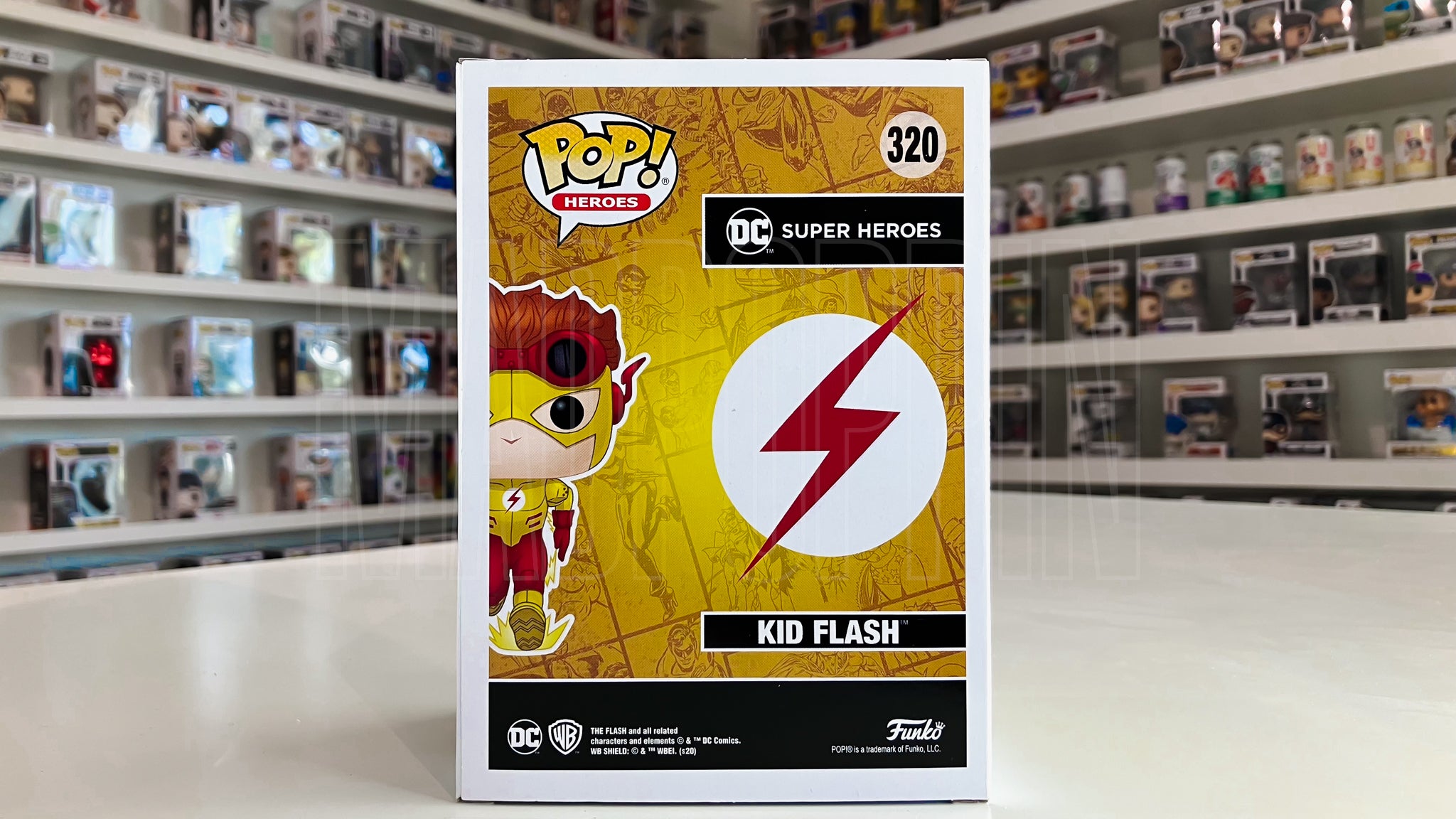 Funko Pop DC Super Heroes Kid Flash Young Justice Hot Topic Exclusive 320