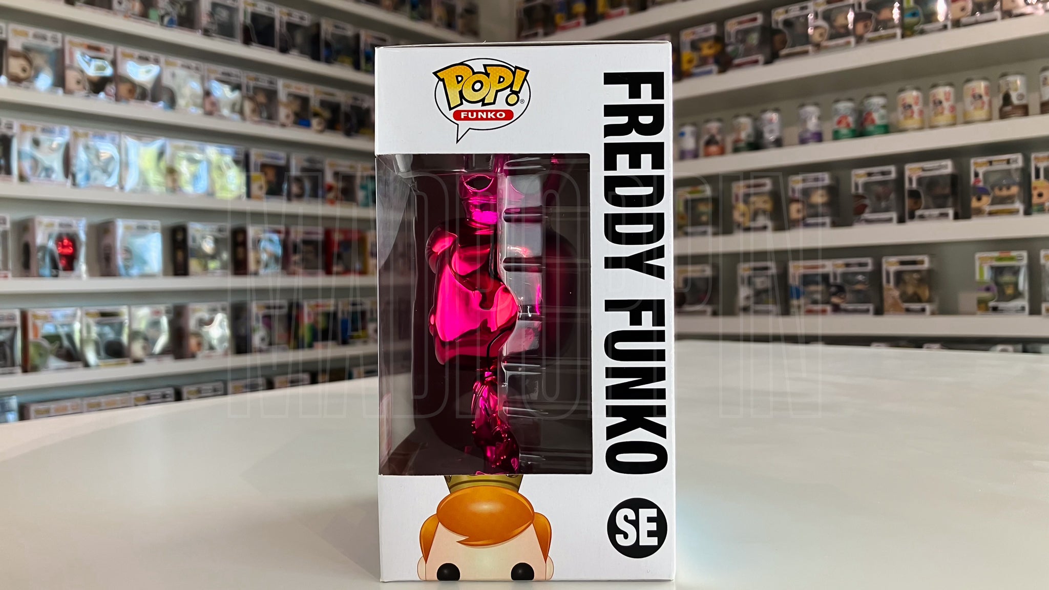 Funko Pop Fundays Freddy Funko Pink Chrome 1000 pcs San Diego Comic Con SE