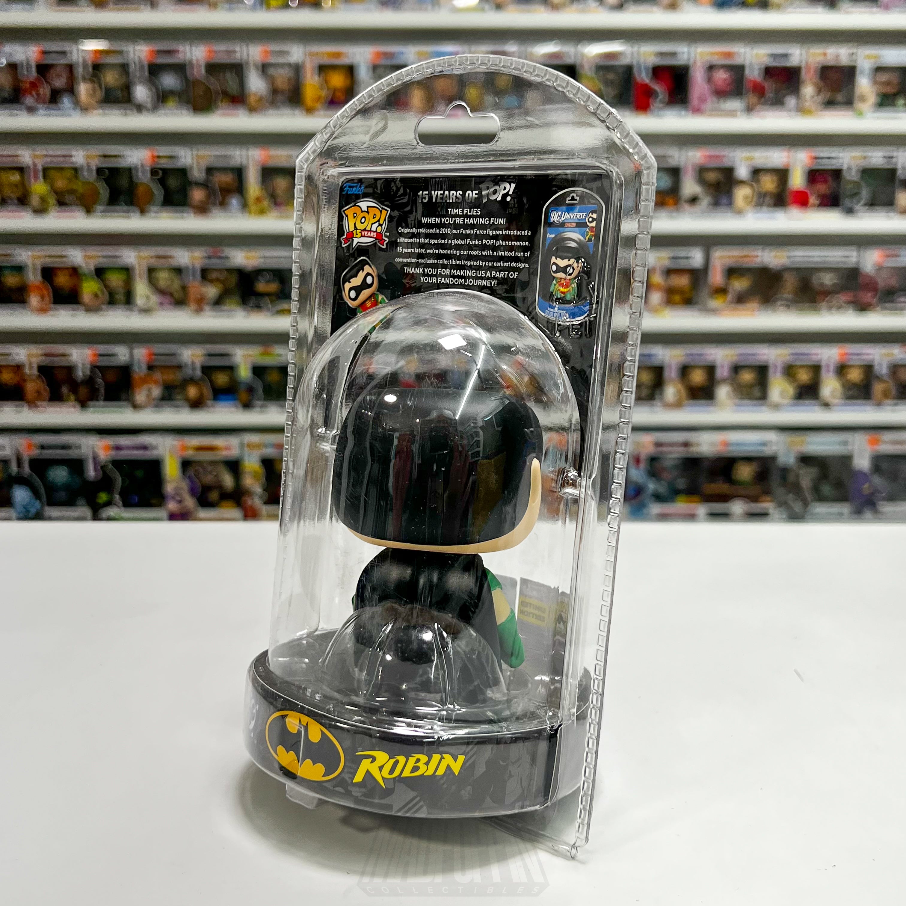 Funko Pop DC Heroes Robin Clamshell SDCC 2025 Exclusive LE 2010 Pcs Boy Wonder
