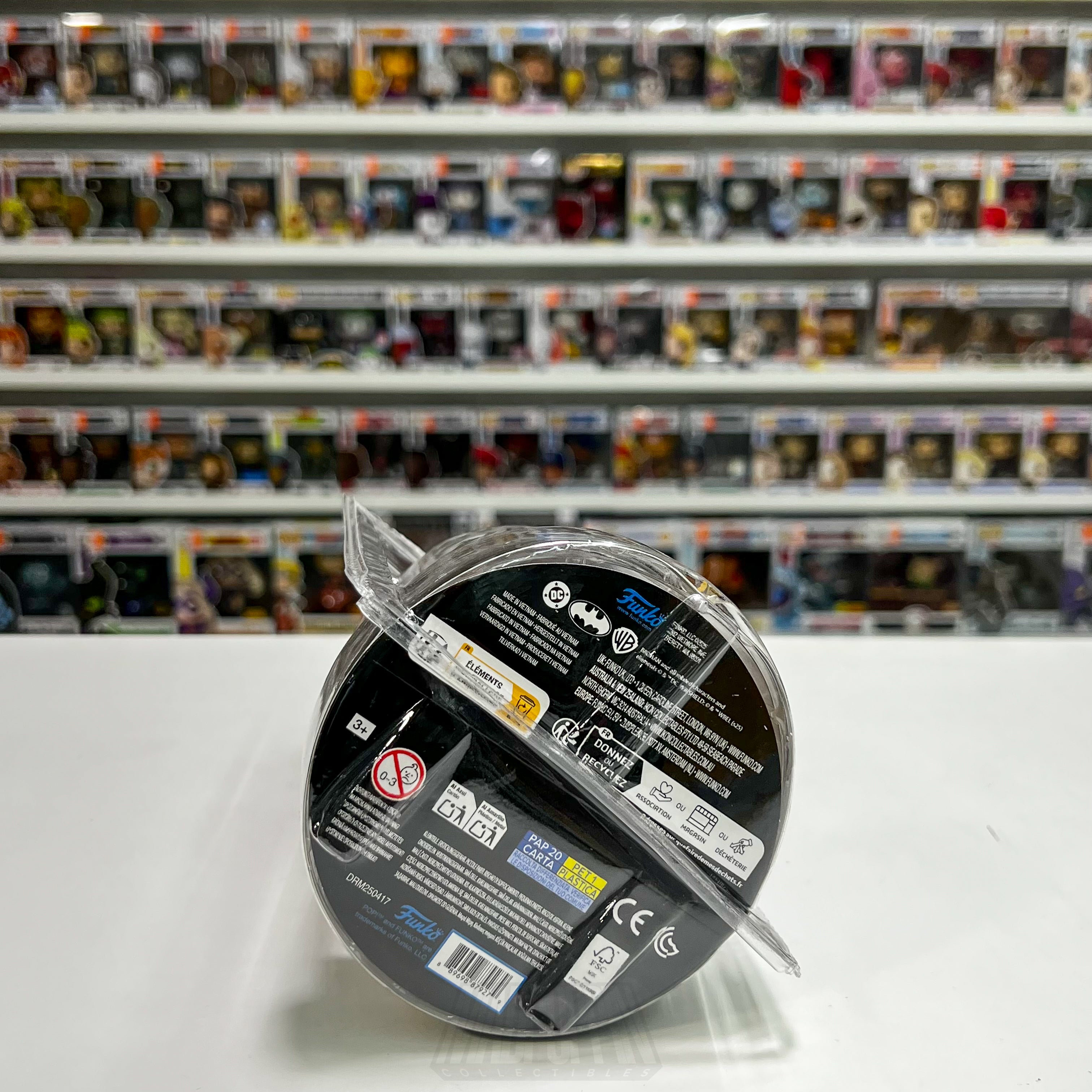 Funko Pop DC Heroes Penguin Clamshell SDCC 2025 Exclusive LE 2010 Pieces Batman