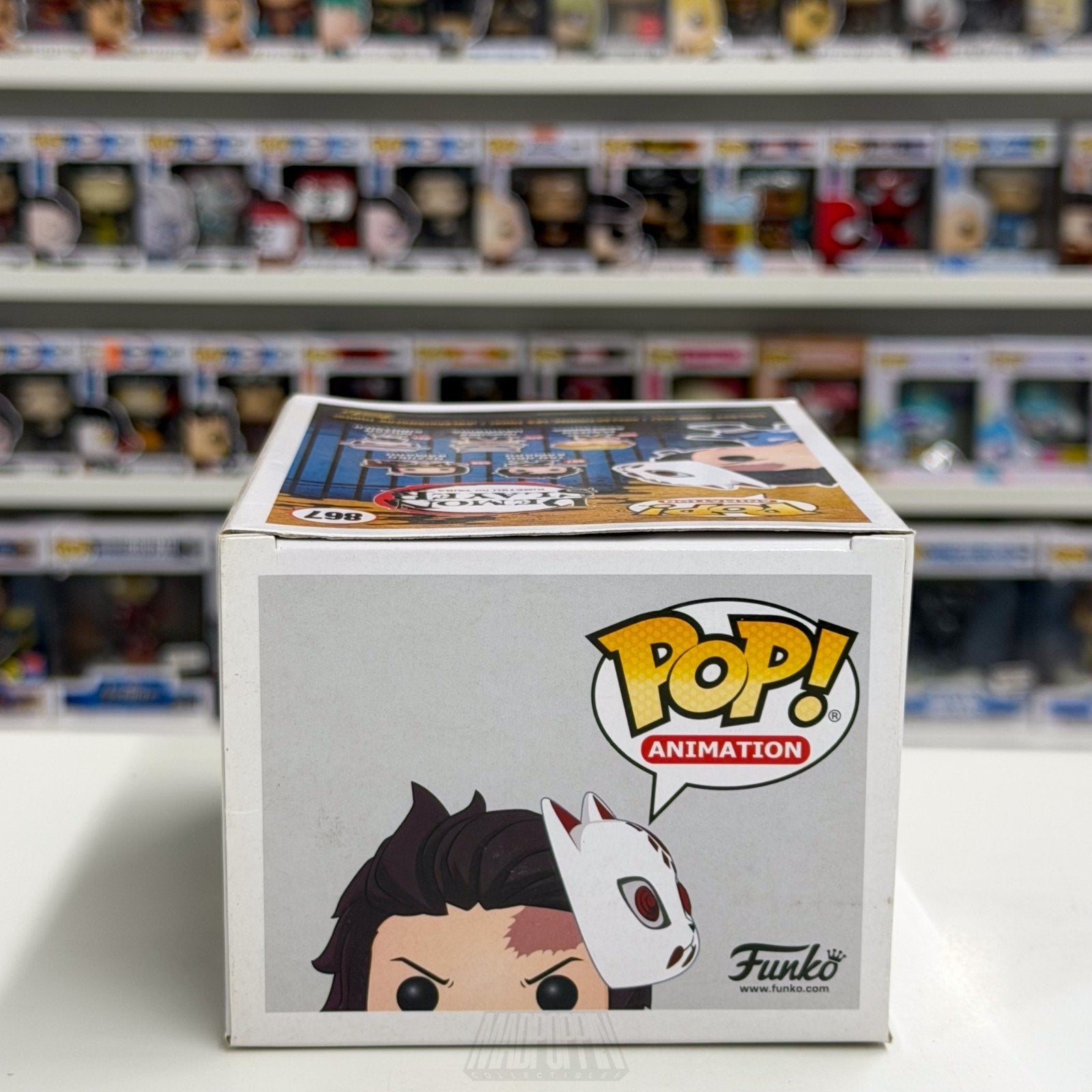 Funko Pop Anime Demon Slayer Tanjiro Kamado OG Blue Sword Hot Topic 867 Figure