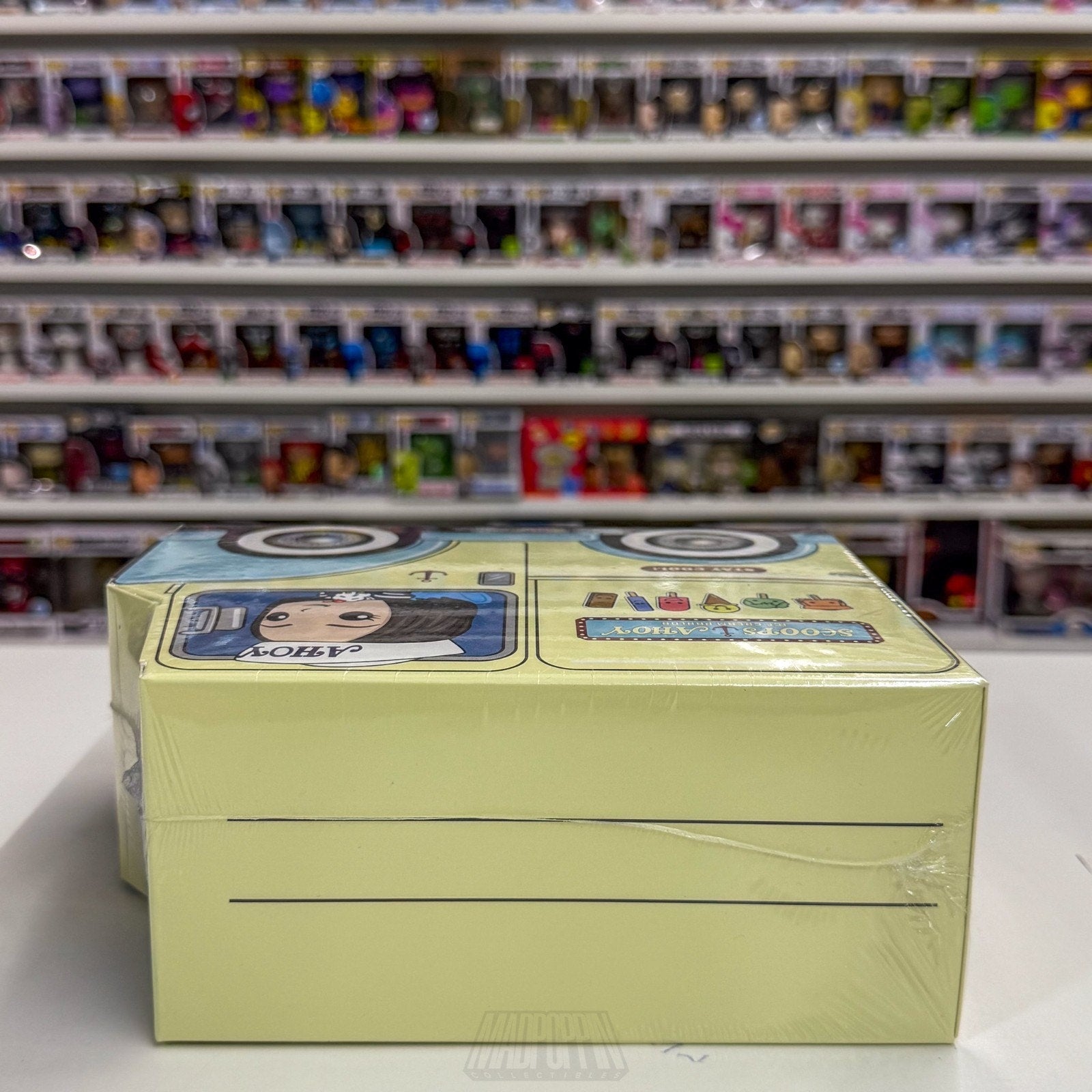 Funko Pop TV Stranger Things Scoops Ahoy Fundays 2018 Exclusive Tee Small Sealed