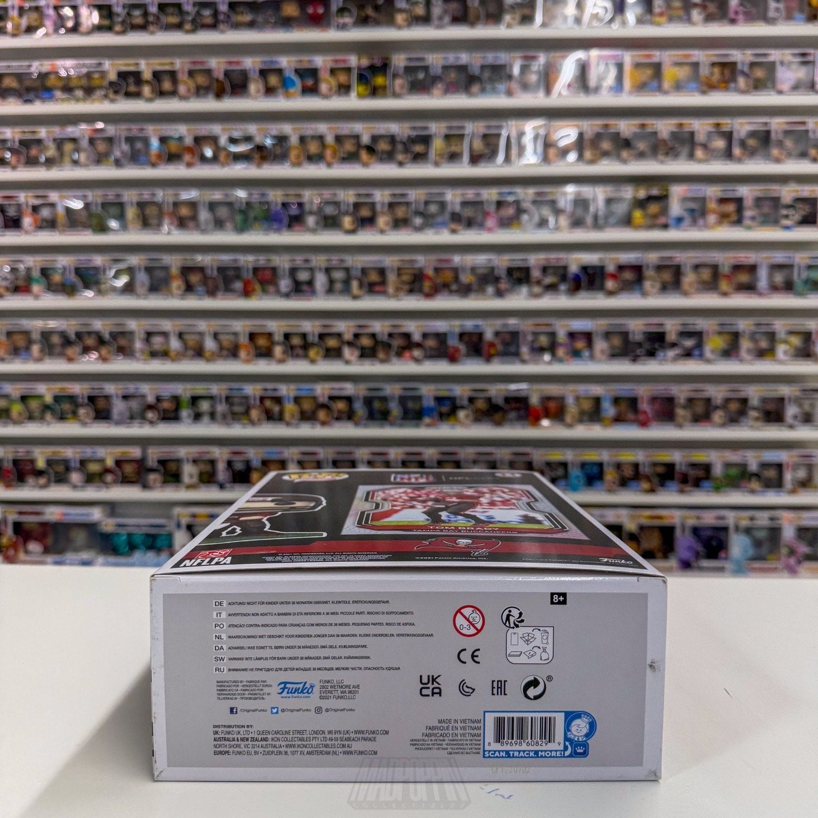 Funko Pop NLF Football Tampa Bay Bucs Tom Brady 11 Panini Prizm Toy Vinyl Figure