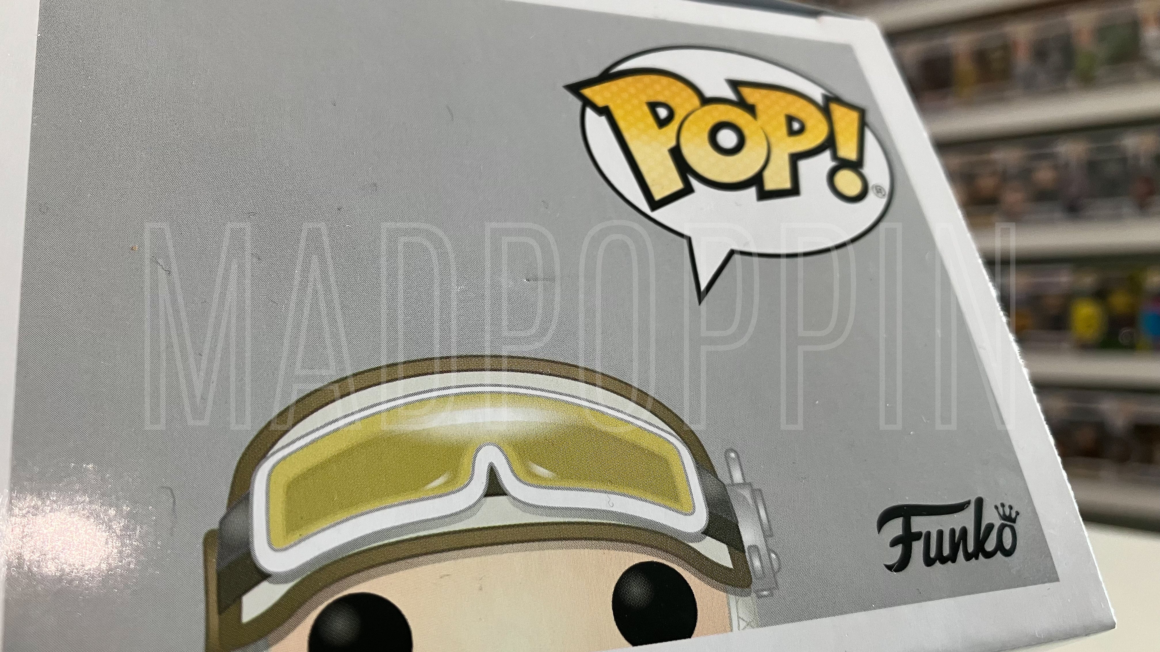 POP! Star Wars: Star Wars - Luke Skywalker [Hoth] & Pin