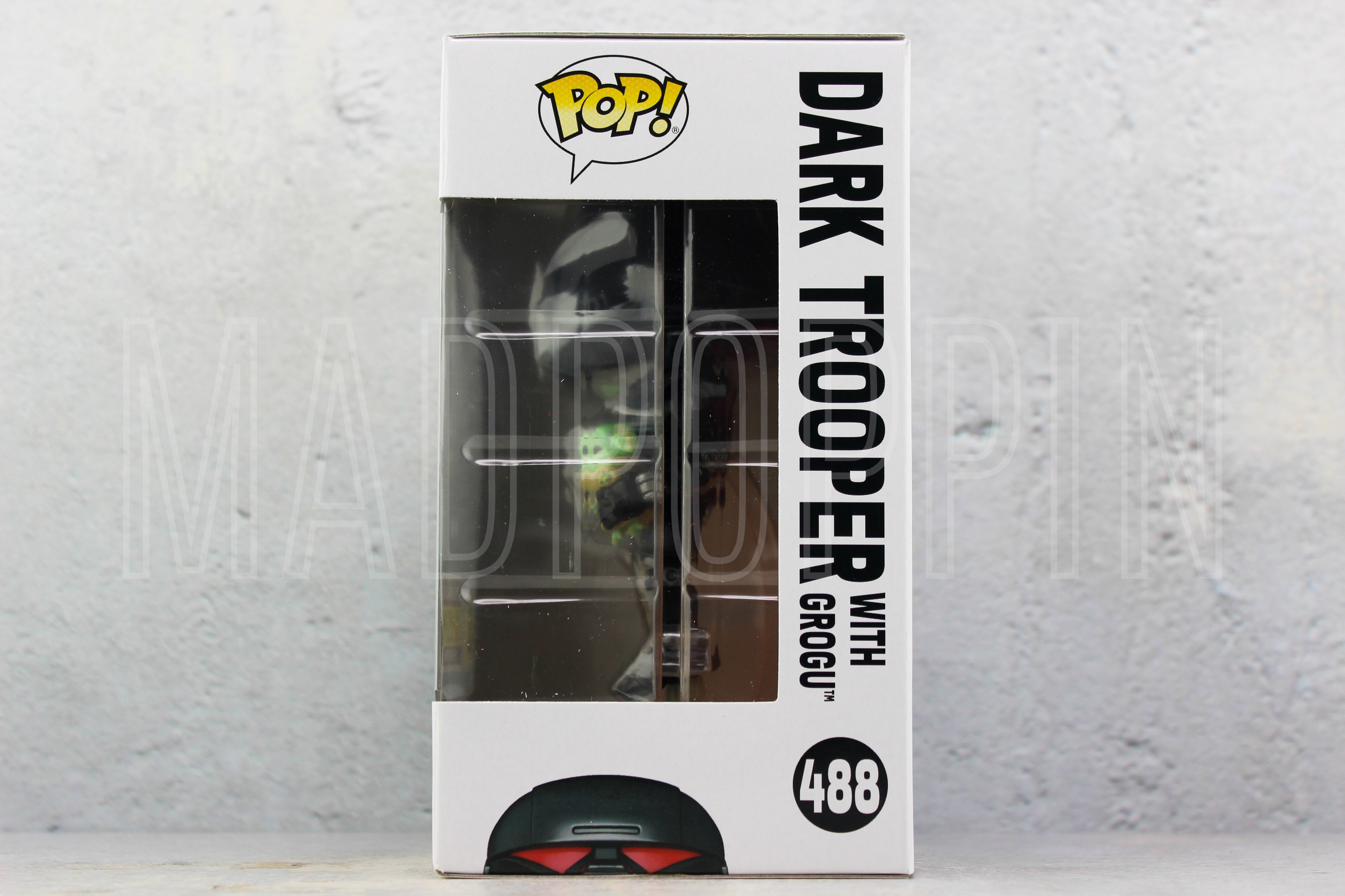 POP! Star Wars: The Mandalorian - Dark Trooper with Grogu (Glow in the Dark)