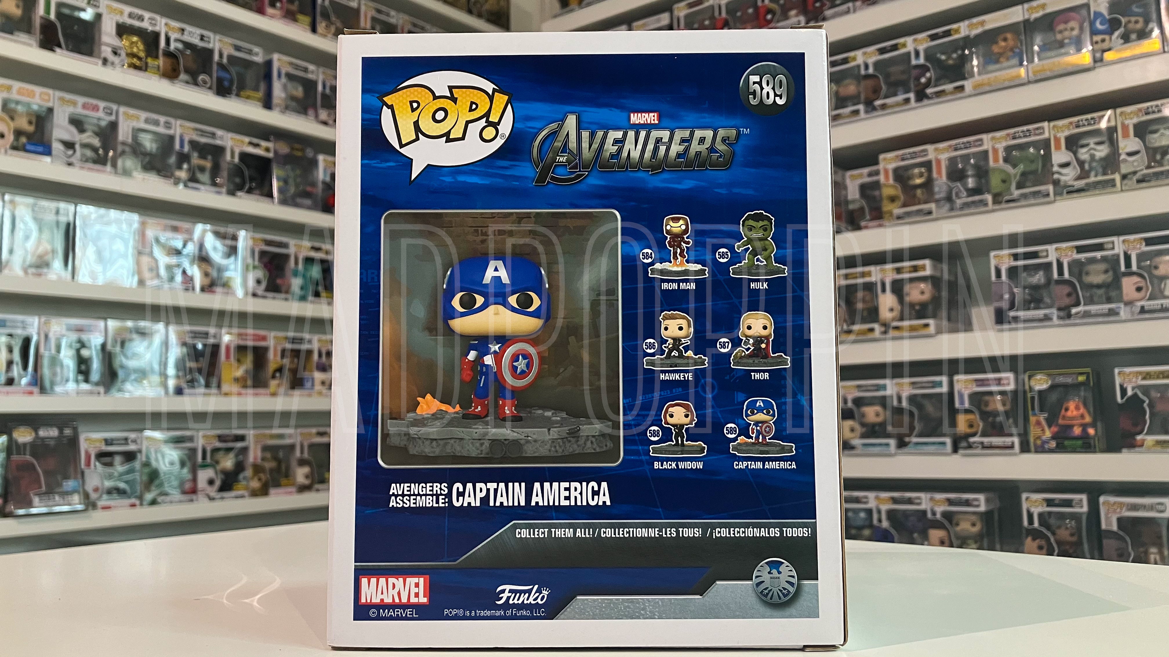 Funko POP! Marvel Deluxe Avengers Assemble Captain America Amazon Exclusive #589